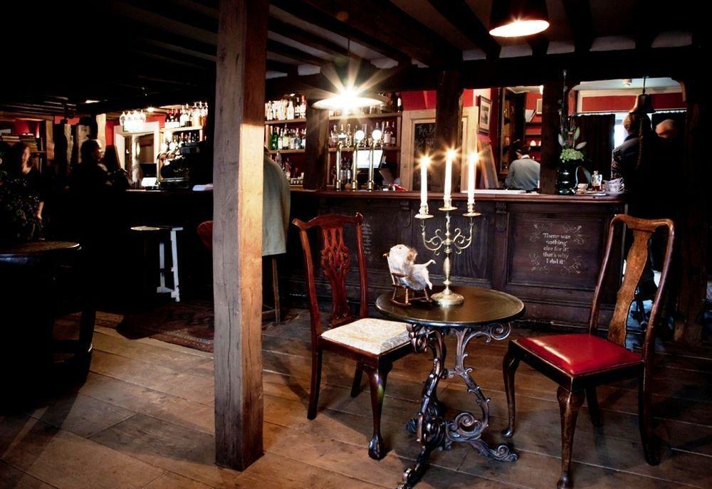 Old Bull Inn Royston  Exteriör bild